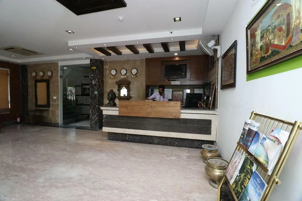 *** Hotel Juststay Mumtaz Mahal Agra  India