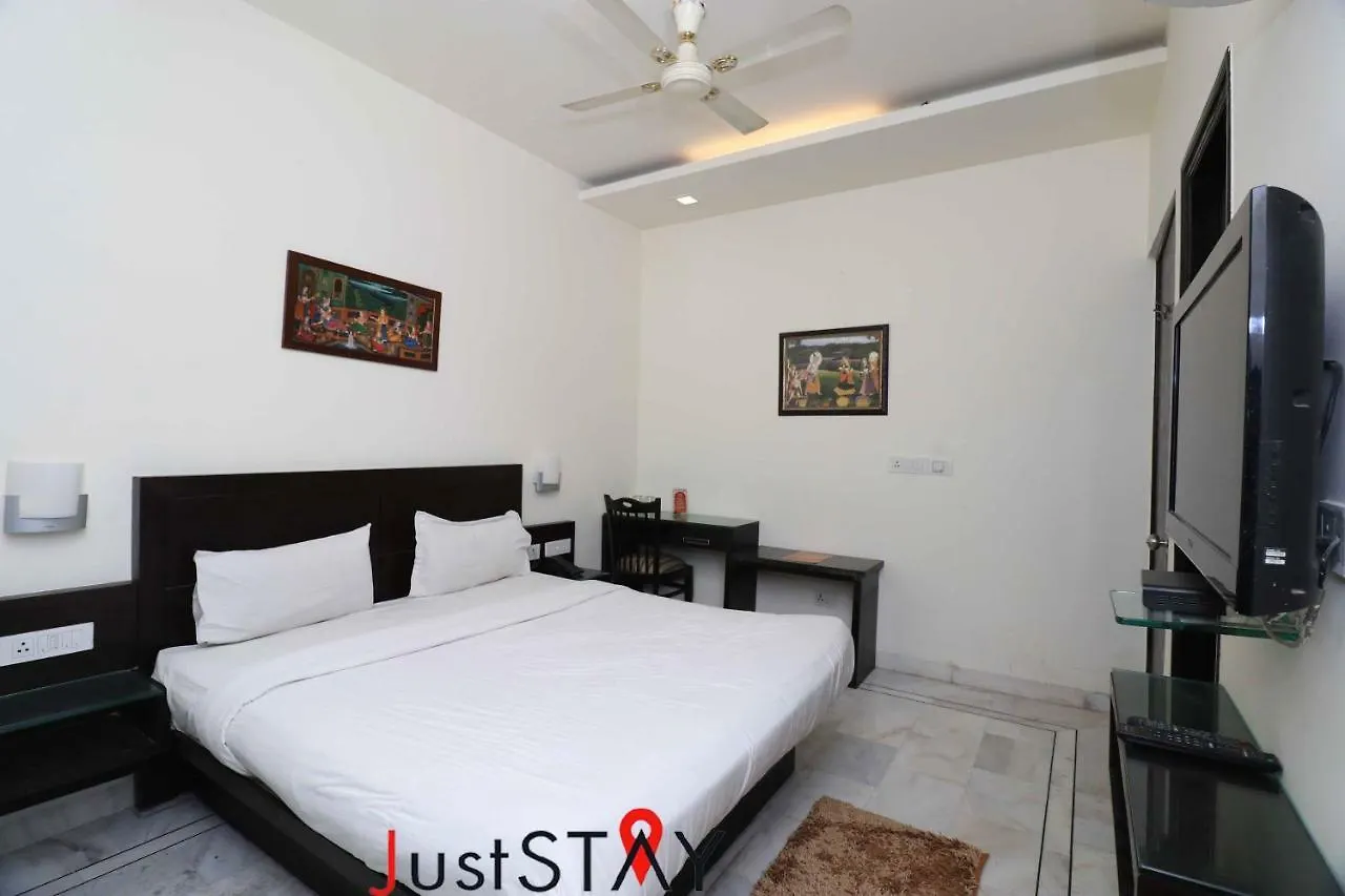 Hotel Juststay Mumtaz Mahal Agra