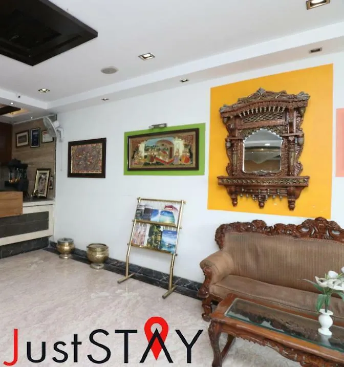 *** Hotel Juststay Mumtaz Mahal Agra  India