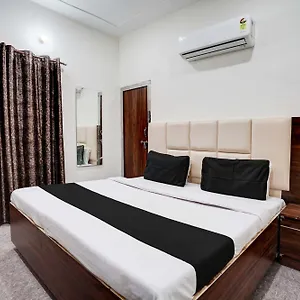 Oyo Bhawna Hotel